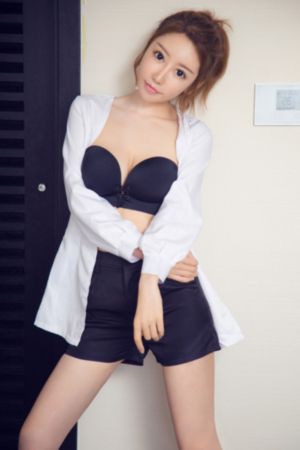 莫菁