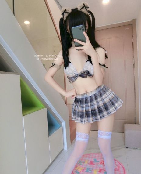 717秋霞