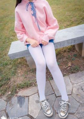 三秒后野兽住在联谊会角落