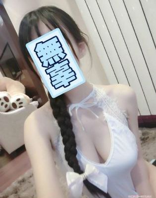 电影《云边有个小卖部》