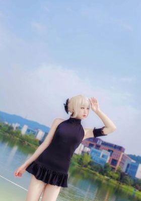 被盯上的女神天使圣蒂亚